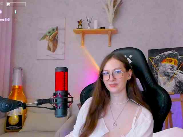 KiraRumGirl webcam