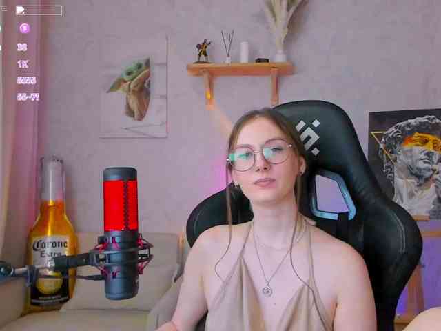 KiraRumGirl webcam