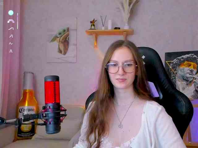 KiraRumGirl webcam