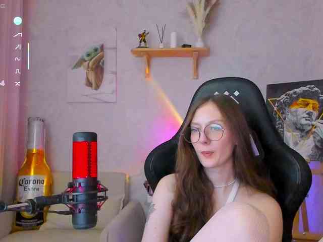 KiraRumGirl webcam