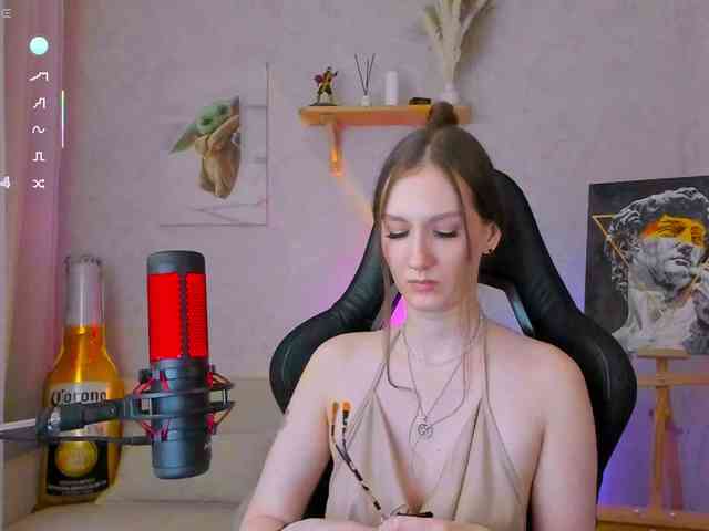 KiraRumGirl webcam