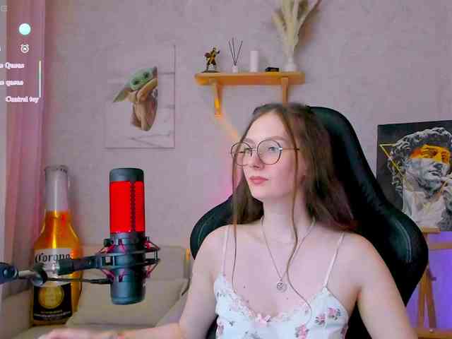 KiraRumGirl webcam