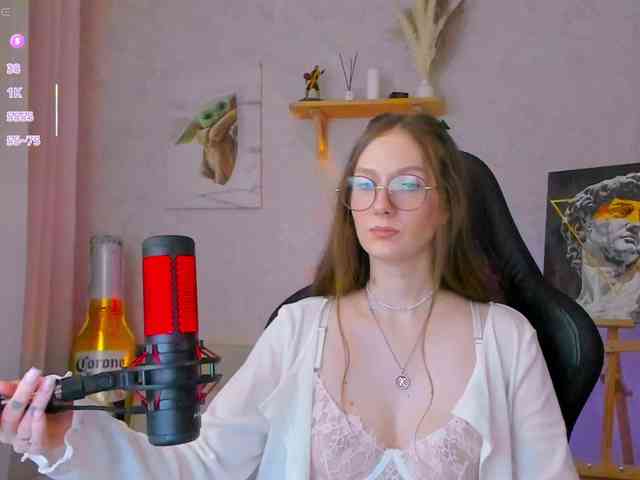 KiraRumGirl webcam