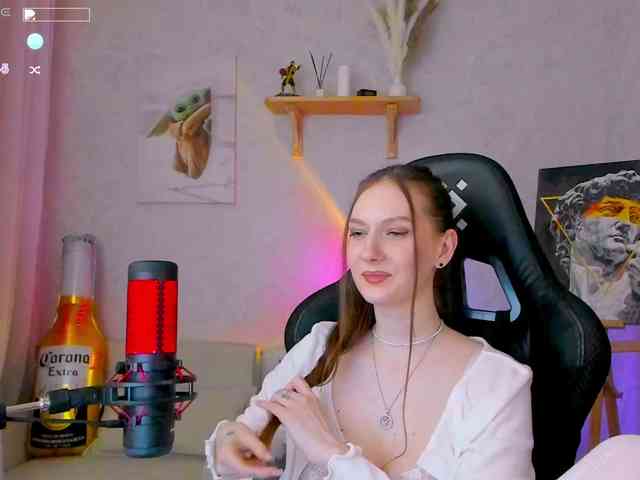 KiraRumGirl webcam