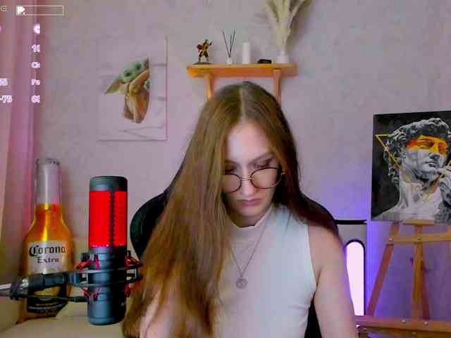 KiraRumGirl webcam