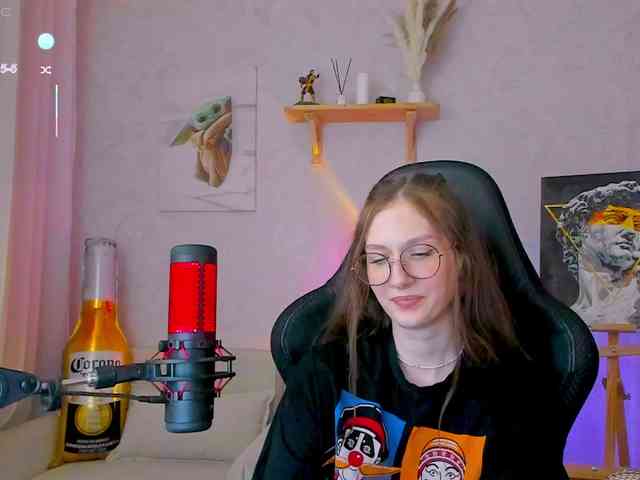 KiraRumGirl webcam