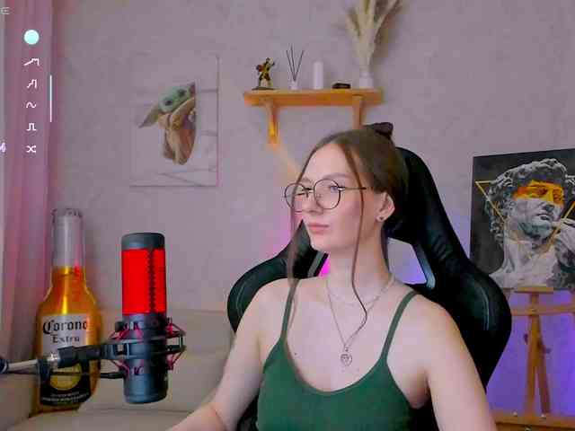 KiraRumGirl webcam