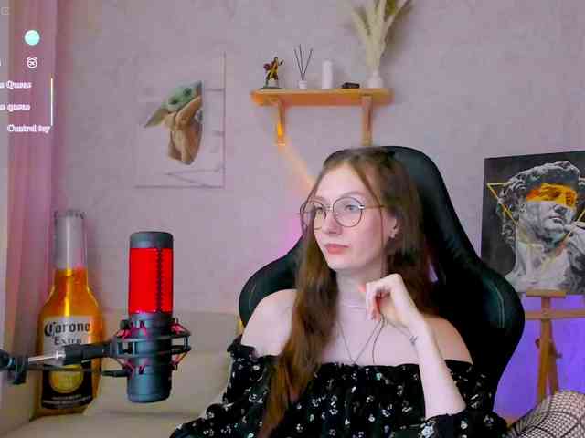 KiraRumGirl webcam
