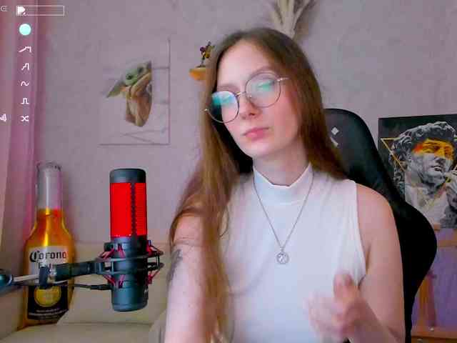 KiraRumGirl webcam