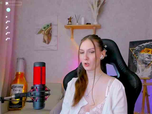 KiraRumGirl webcam