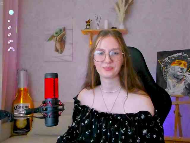 KiraRumGirl webcam