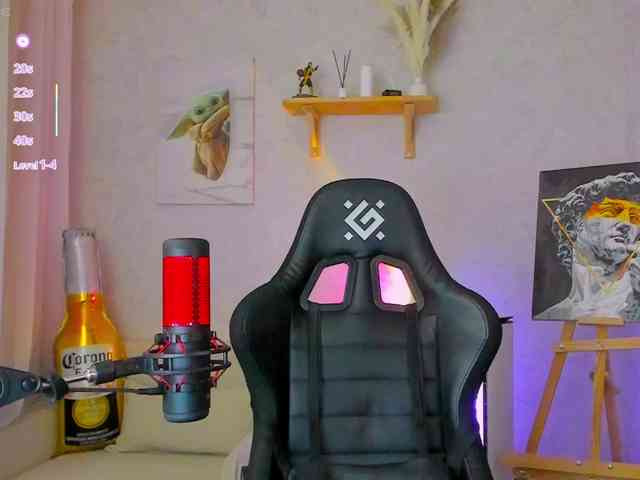 KiraRumGirl webcam