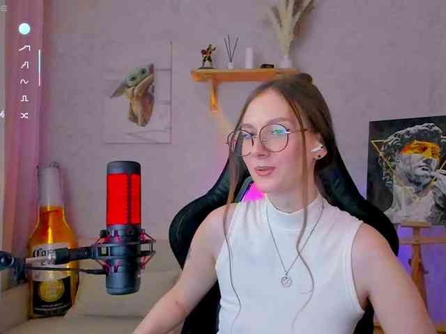 KiraRumGirl webcam