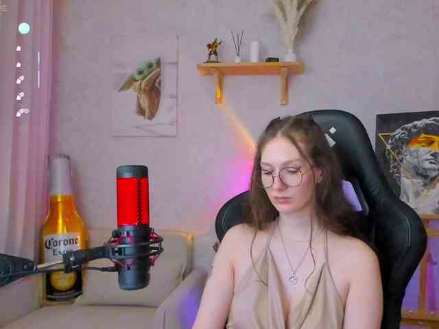 Модель: KiraRumGirl