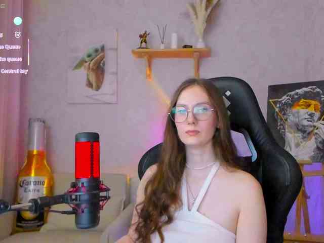 KiraRumGirl webcam
