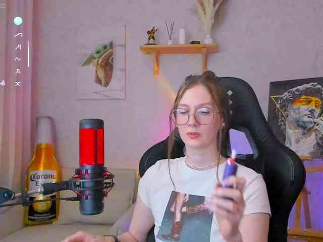 Модель: KiraRumGirl