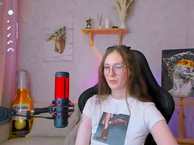 KiraRumGirl webcam
