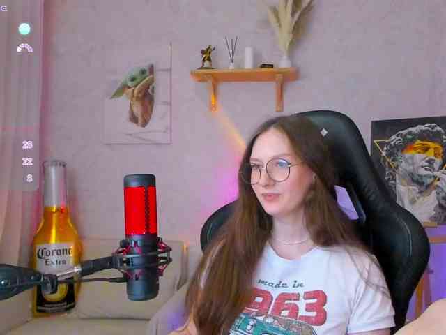KiraRumGirl webcam