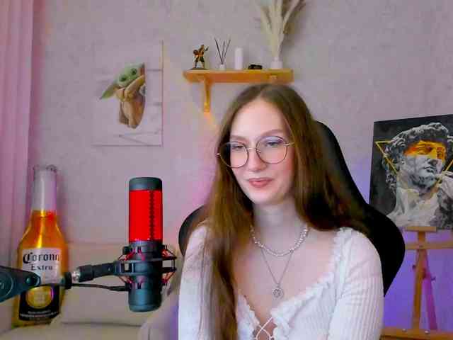 Модель: KiraRumGirl