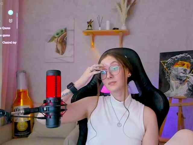 KiraRumGirl webcam