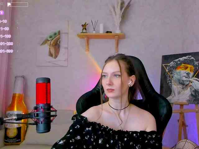 KiraRumGirl webcam