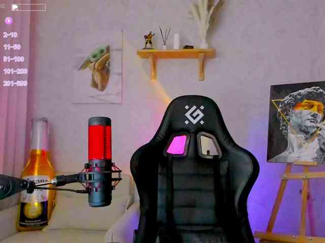 KiraRumGirl webcam