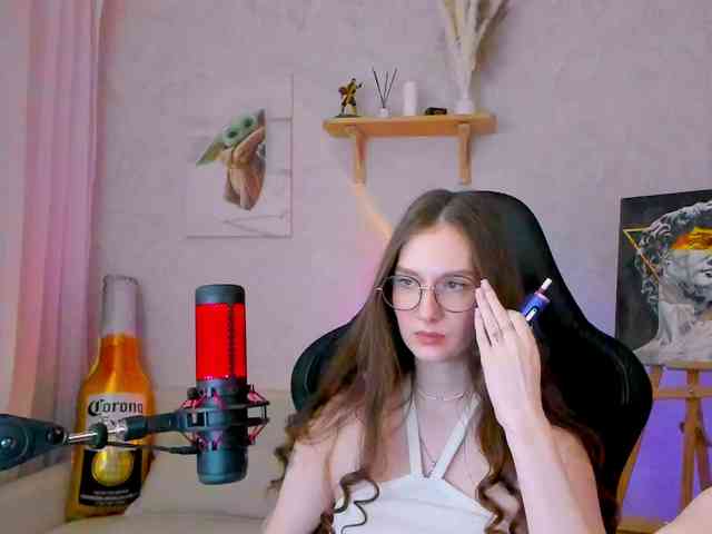 Модель: KiraRumGirl