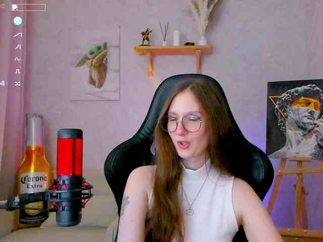 KiraRumGirl webcam
