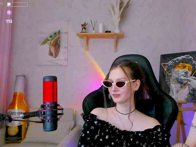 KiraRumGirl webcam