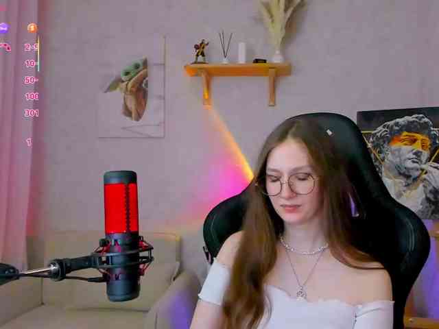 KiraRumGirl webcam