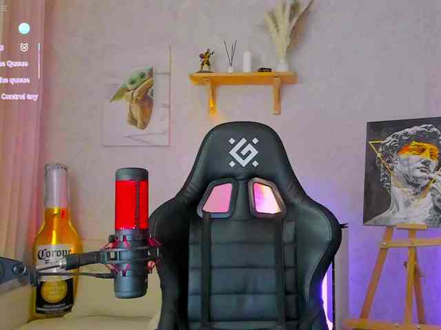 KiraRumGirl webcam