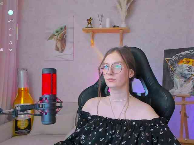 KiraRumGirl webcam