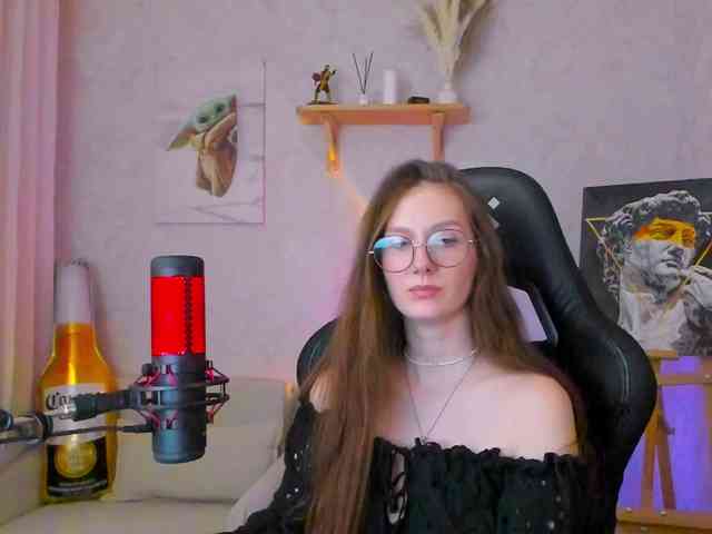 KiraRumGirl webcam