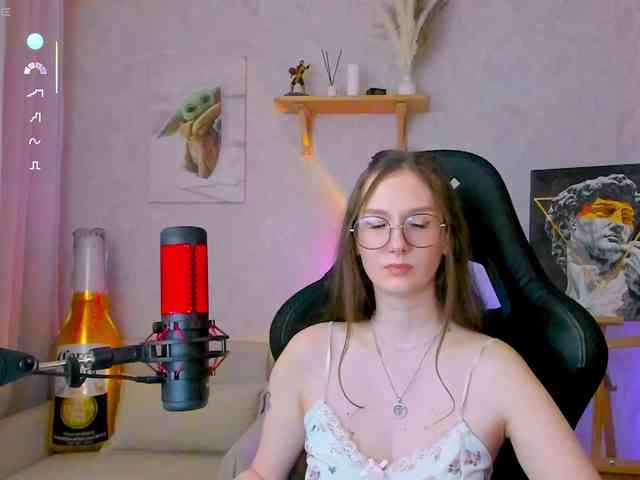 Модель: KiraRumGirl