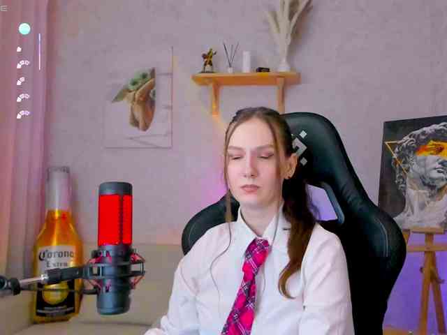 Модель: KiraRumGirl