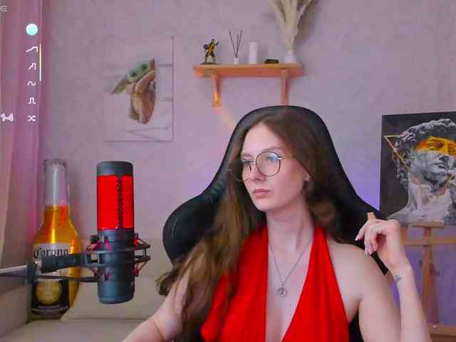 KiraRumGirl webcam