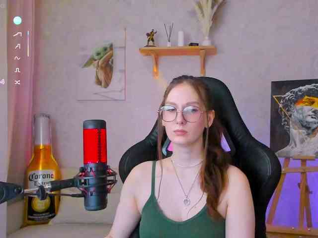 KiraRumGirl webcam