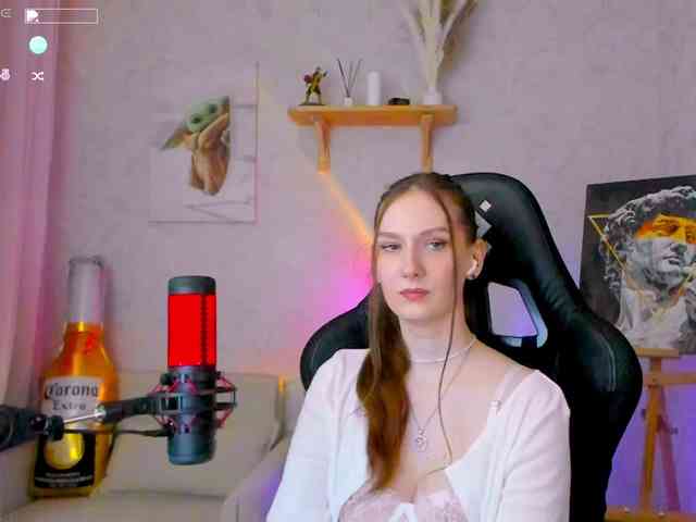 KiraRumGirl webcam
