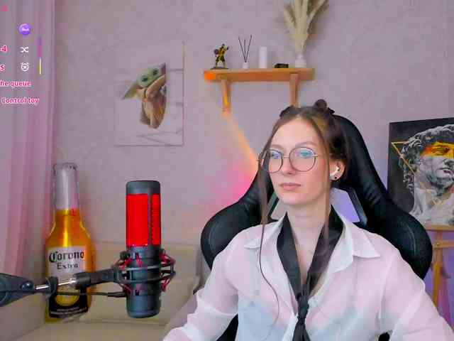 KiraRumGirl webcam