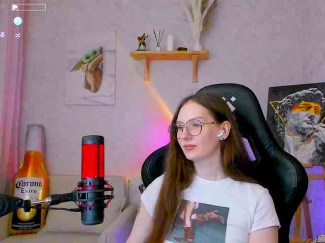 KiraRumGirl webcam