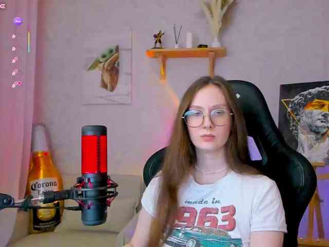 Модель: KiraRumGirl