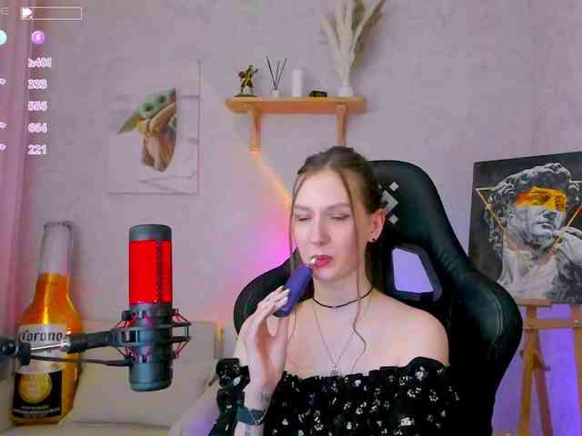 KiraRumGirl webcam