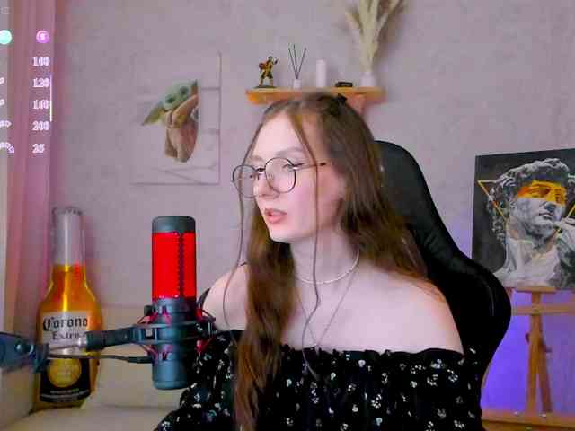 KiraRumGirl webcam