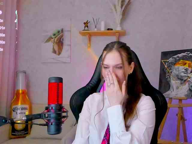 KiraRumGirl webcam