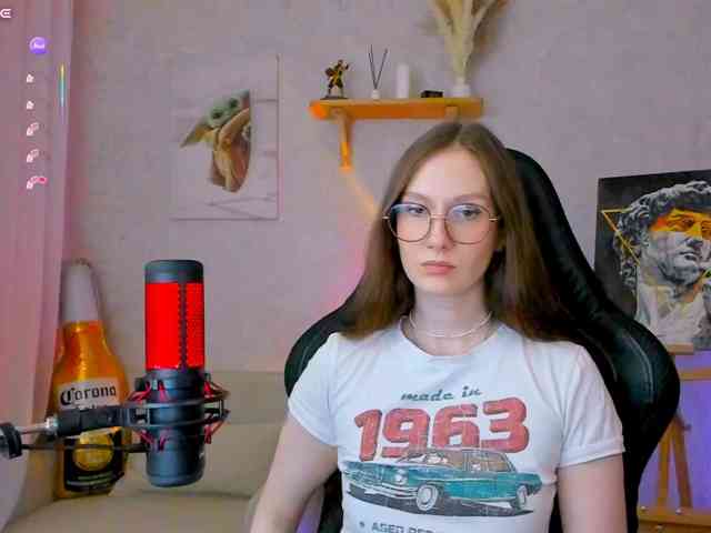 Модель: KiraRumGirl