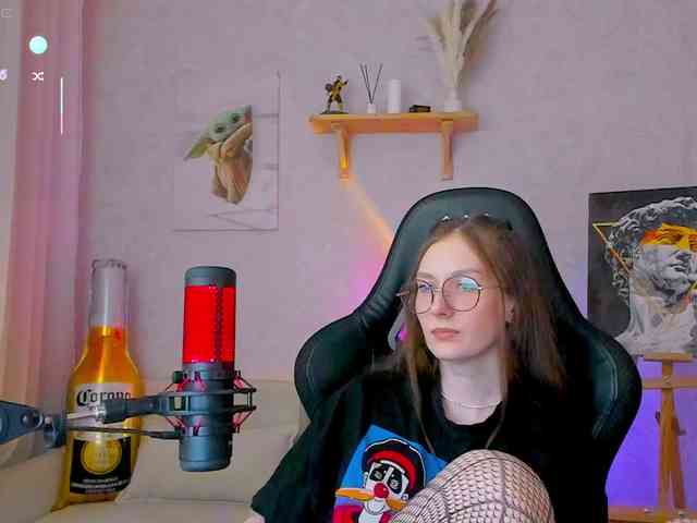 KiraRumGirl webcam
