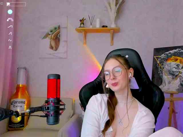 KiraRumGirl webcam