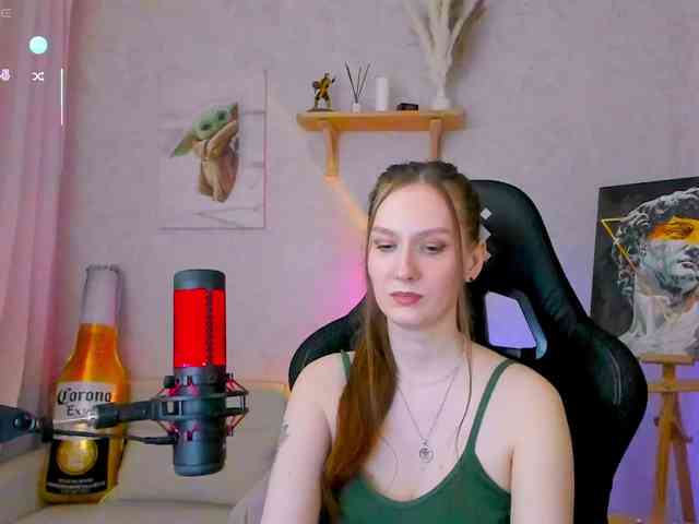 KiraRumGirl webcam