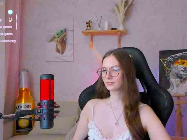 KiraRumGirl webcam