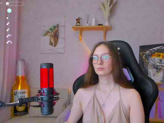 KiraRumGirl webcam